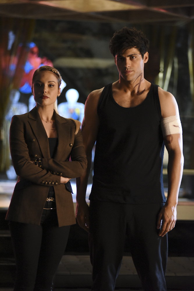 Shadowhunters - Spectacular Set Photos From Episode Nine Of Shadowhunters - 1021