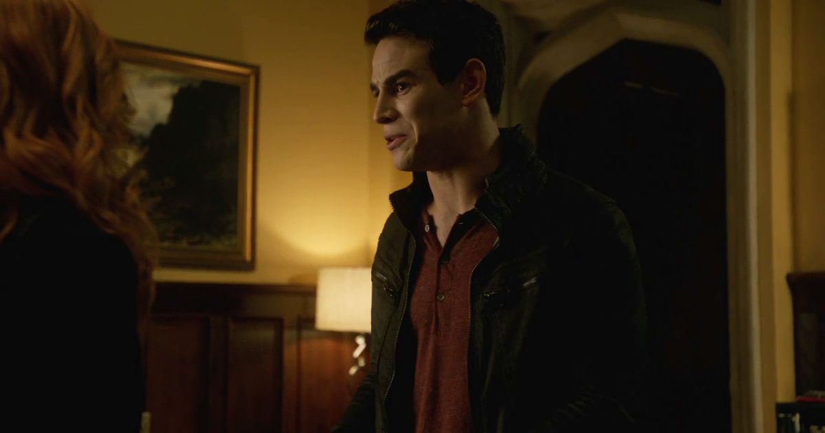 Shadowhunters - 9 Awesome Things You Might Have Missed In Episode 202 - 1004